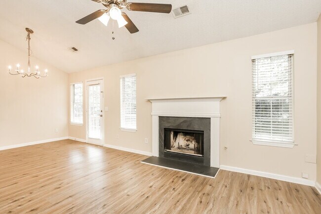 Foto del edificio - 3706 Wavetree Overlook NW