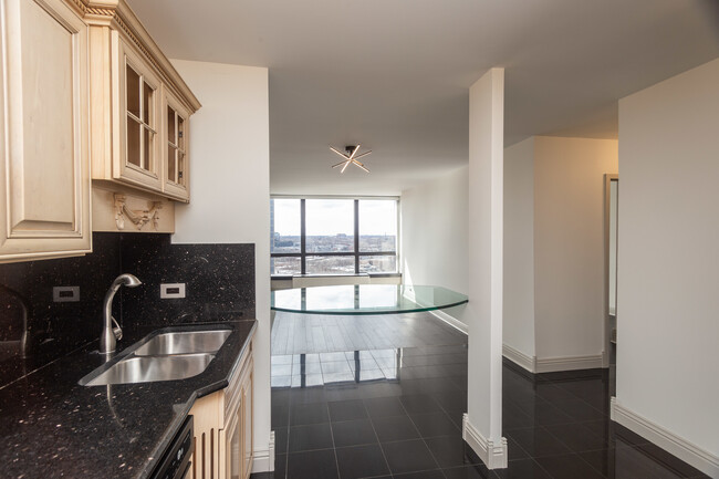 Foto del edificio - 5415 N Sheridan Rd