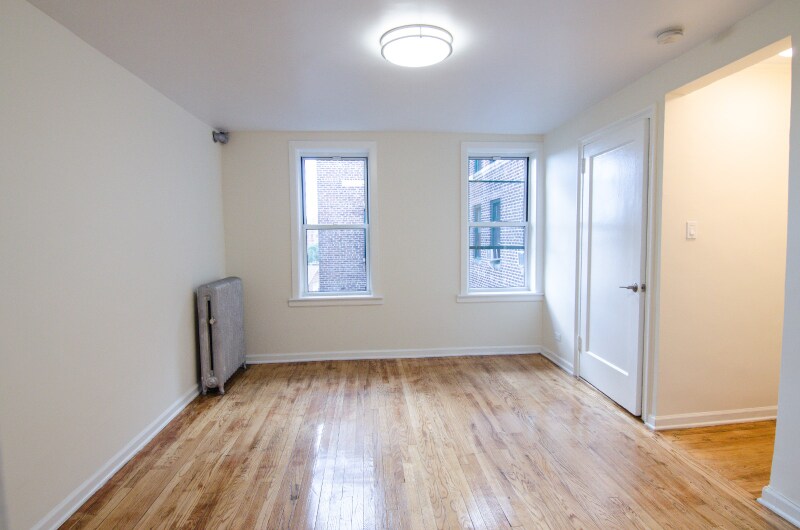 Foto del edificio - 34-30 90th St