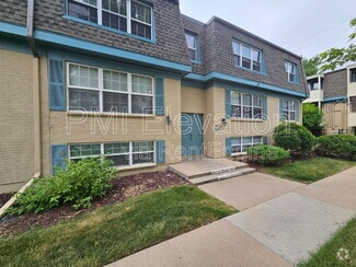 Building Photo - 9430 E Girard Ave
