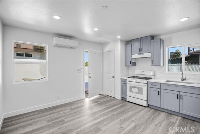 Building Photo - 1021 Columbia St
