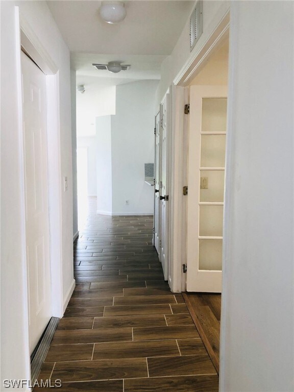 Foto del edificio - 1034 Diplomat Pkwy E