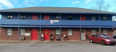 Building Photo - 1421 S Mulberry St