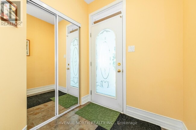 Building Photo - 284 Parkin Cir