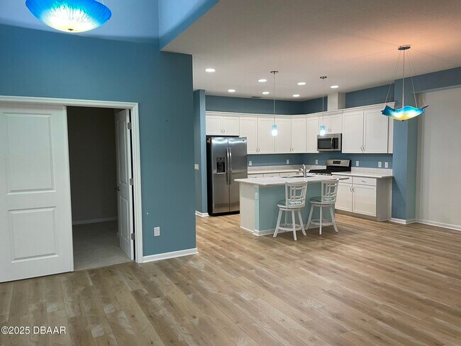 Foto del edificio - 269 Island Breeze Ave
