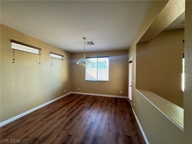 Foto del edificio - 9053 Wine Cellar Ave