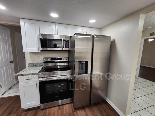 Building Photo - 17531 Brandywine Dr