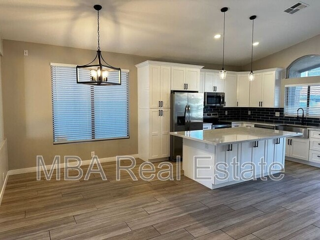 Foto del edificio - 1722 S Gilmore Cir