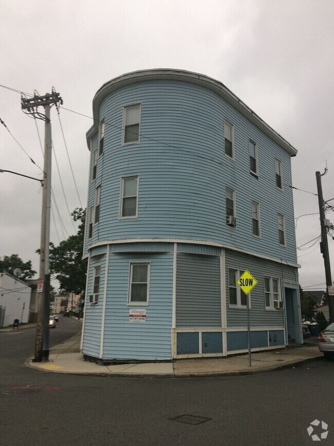 Building Photo - 67 Greenwich St