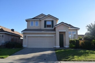 Building Photo - 2108 Macaw Ln