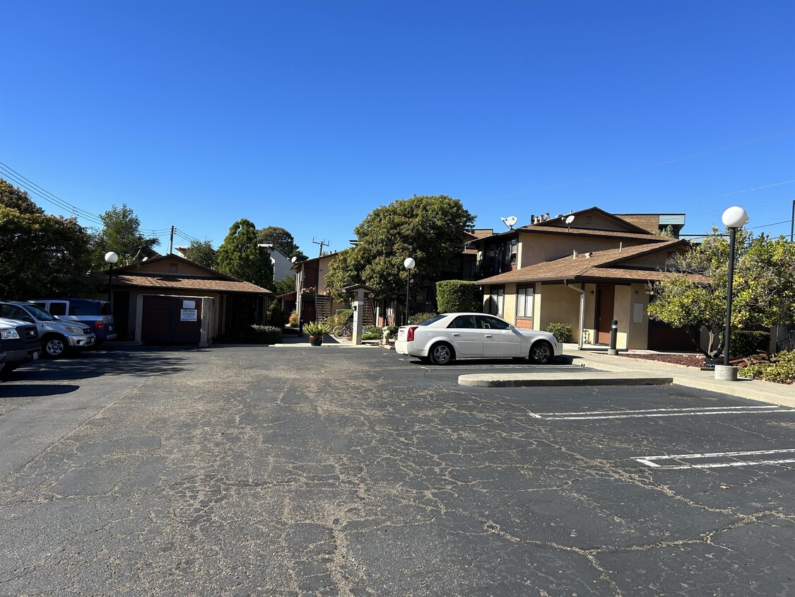 1420 Woodside Dr Unit 1420.A, San Luis Obispo, CA 93401 - Room for Rent ...