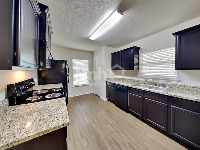 Building Photo - 7559 Bowdre