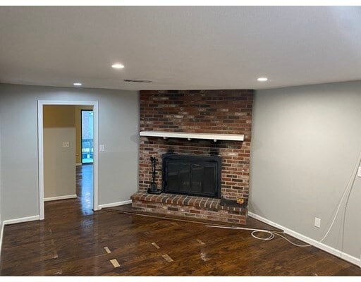 Building Photo - 19 Meadowbrook Ln
