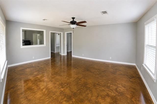Foto del edificio - 5283 Carpenters Bluff Rd