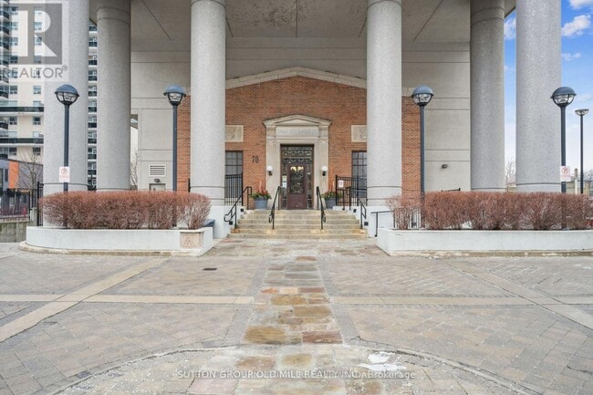 Building Photo - 70 High Park Ave