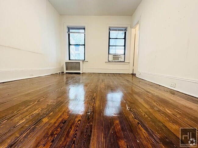 Building Photo - EAST 55 STREET