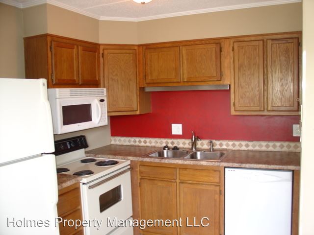 Building Photo - 2718 Painter Ave