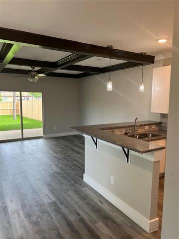 Foto del edificio - 1703 Ash Crescent St