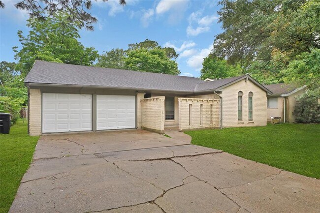 Building Photo - 16126 La Cabana Dr