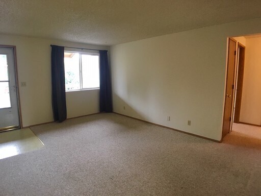 Foto del edificio - 2311 E 13th St