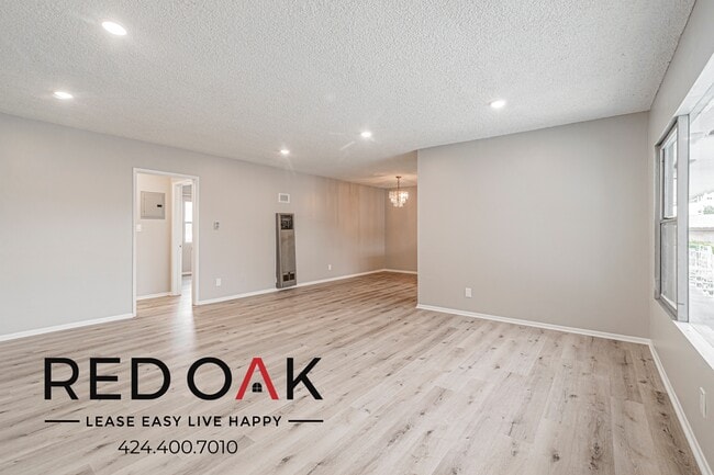 Building Photo - 4505 Santa Rosalia Dr