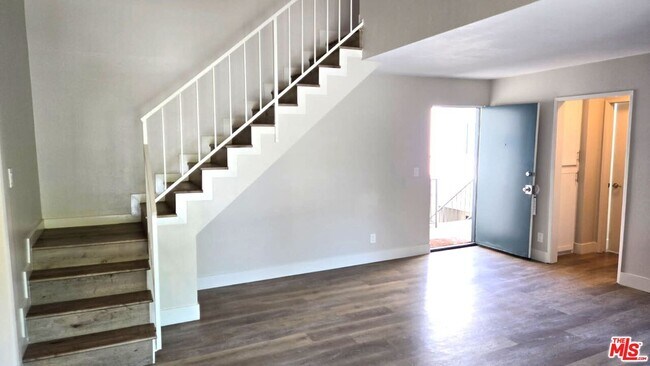 Building Photo - 11230 Camarillo St