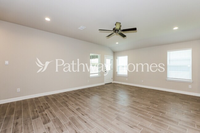 Building Photo - 1748 Reverie Rd