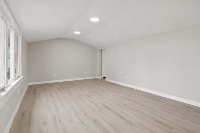 Foto del edificio - 3134 N 14th 1/2 St