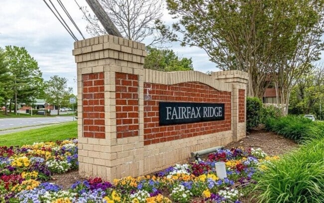 Building Photo - 11399 Aristotle Dr