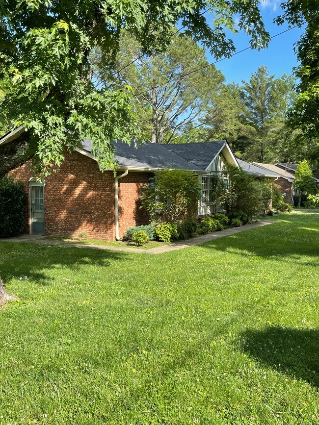 109 Bryan House Dr, Goodlettsville, TN 37072 House Rental in