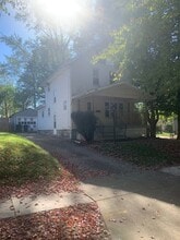 Building Photo - 760 Lakewood Blvd