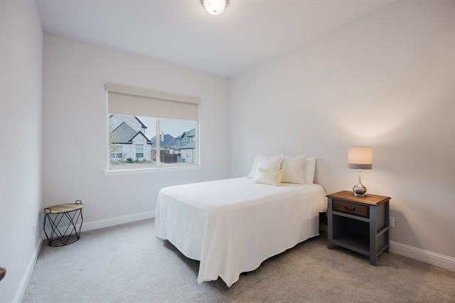 Foto del edificio - 3216 Creek Meadow Dr