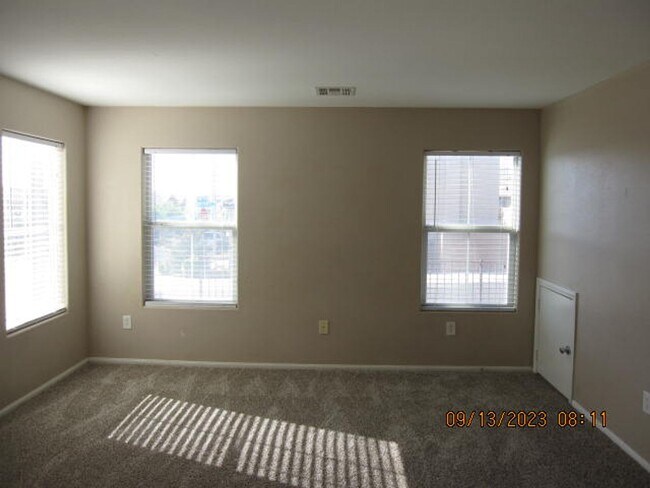 Building Photo - 3841 Aspen Cove St