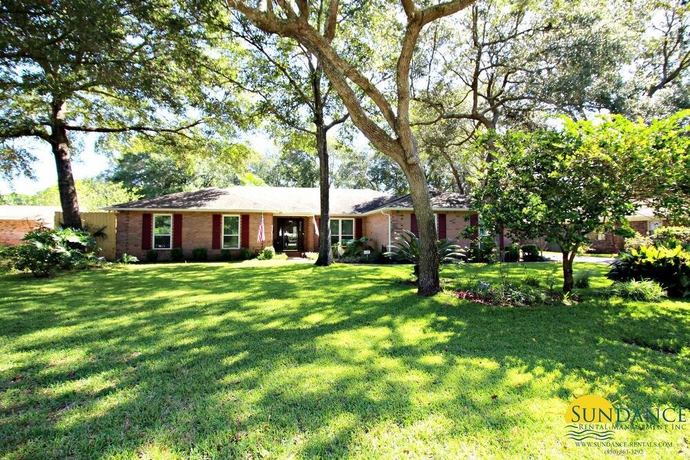 Primary Photo - Beautiful 4 Bedroom Kenwood Home