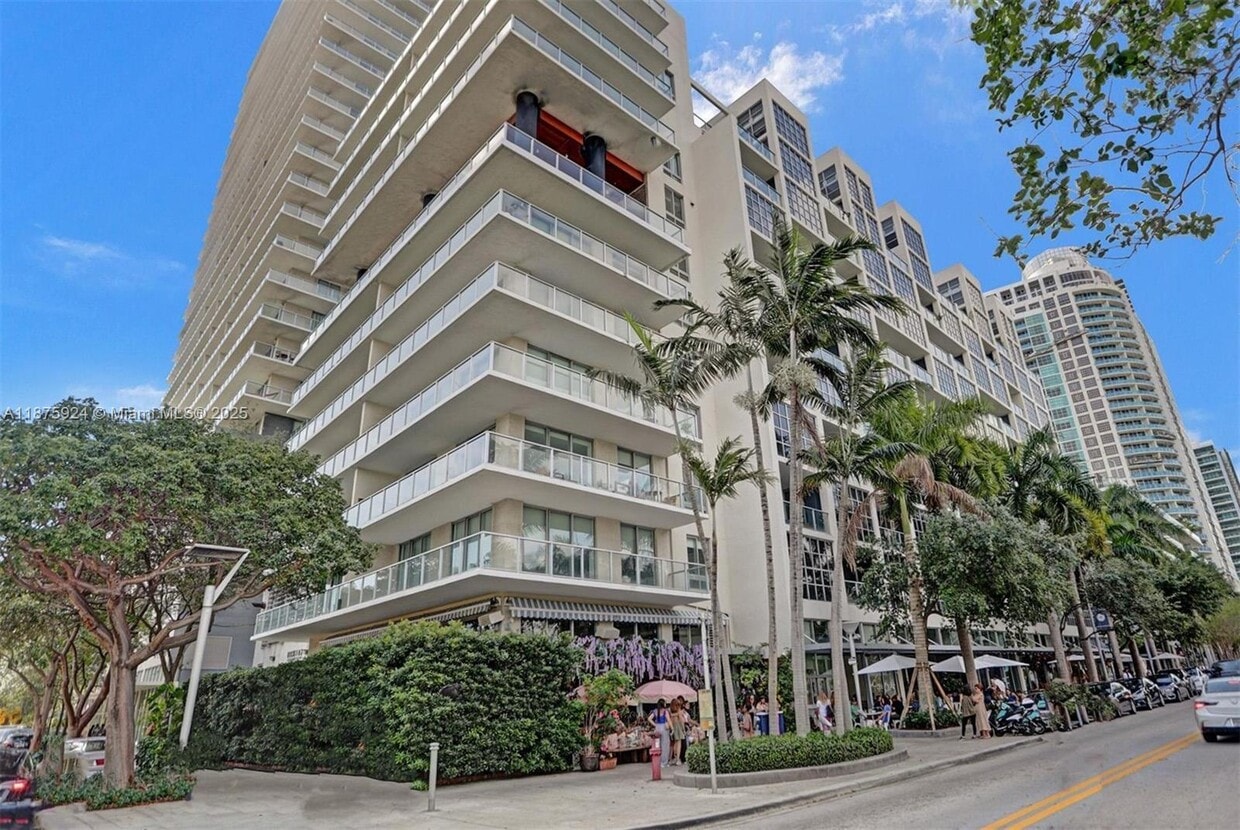 Foto principal - 3451 NE 1st Ave