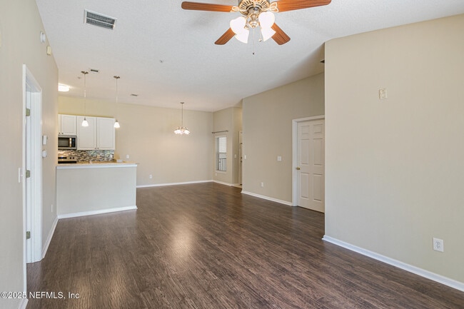 Building Photo - 9411 Osprey Branch Trail