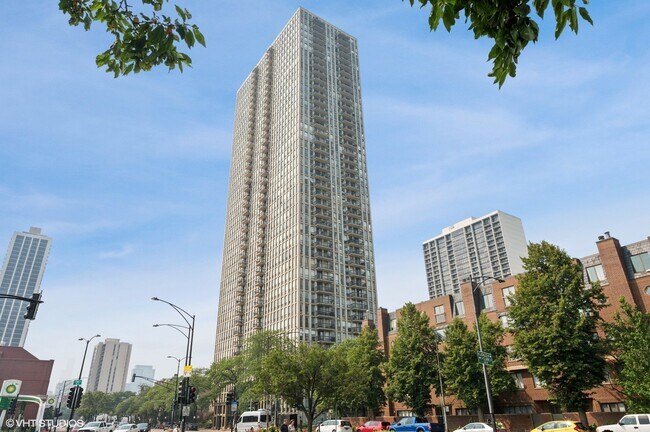 Foto del edificio - 1660 N La Salle Dr