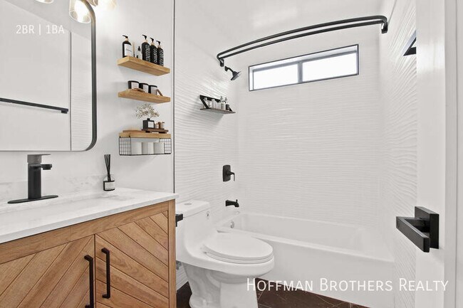 Foto del edificio - 14110 Yukon Ave