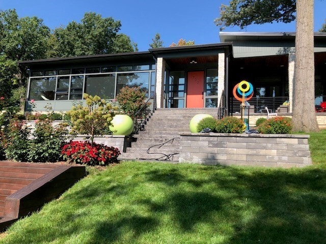 Building Photo - 732 Crescent Blvd