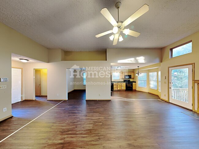 Foto del edificio - 3169 Longspur Drive