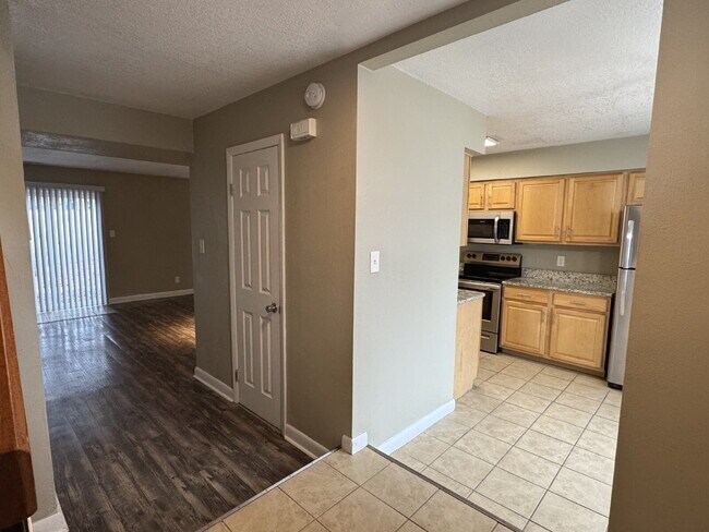 Building Photo - 4335 Stafford Dr