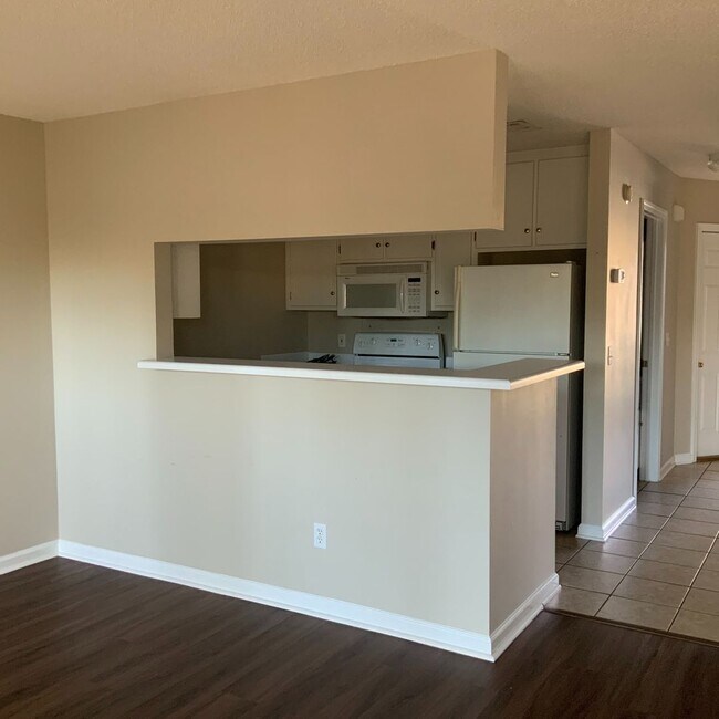 Building Photo - Coming soon  130 Woodmere-