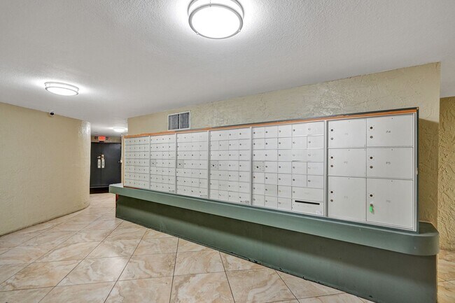 Building Photo - 4309