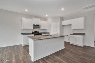 Foto del edificio - 906 Curly Top Ln