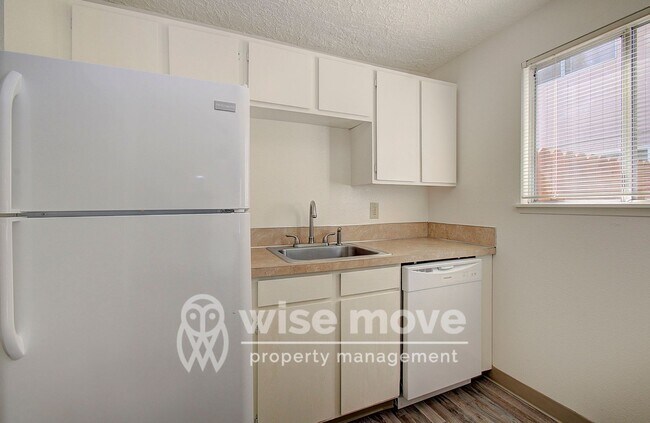Foto del edificio - 2415 E 30th St