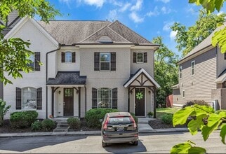 Building Photo - 535 Harpeth Park Dr