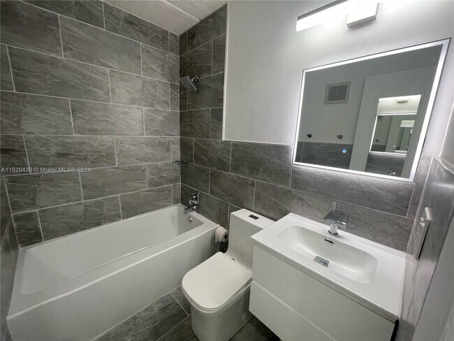 Foto del edificio - 3211 SW 44th St