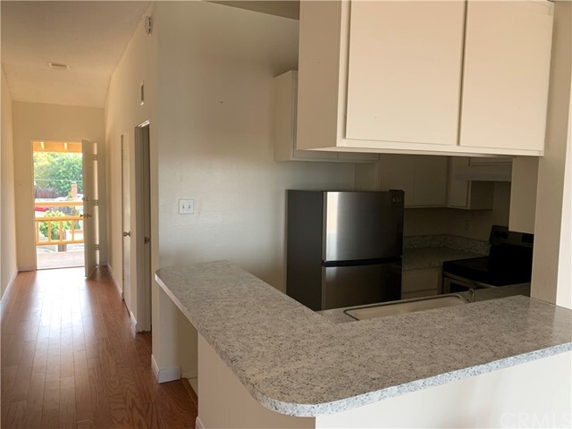 Foto del edificio - 930 Glenneyre St