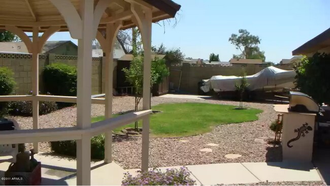 Building Photo - 7232 W Cinnabar Ave