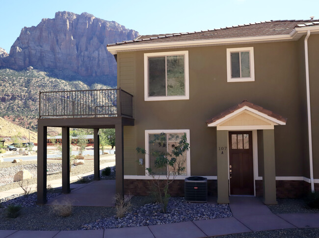Close Up of Unit - 107 Trapper Cir